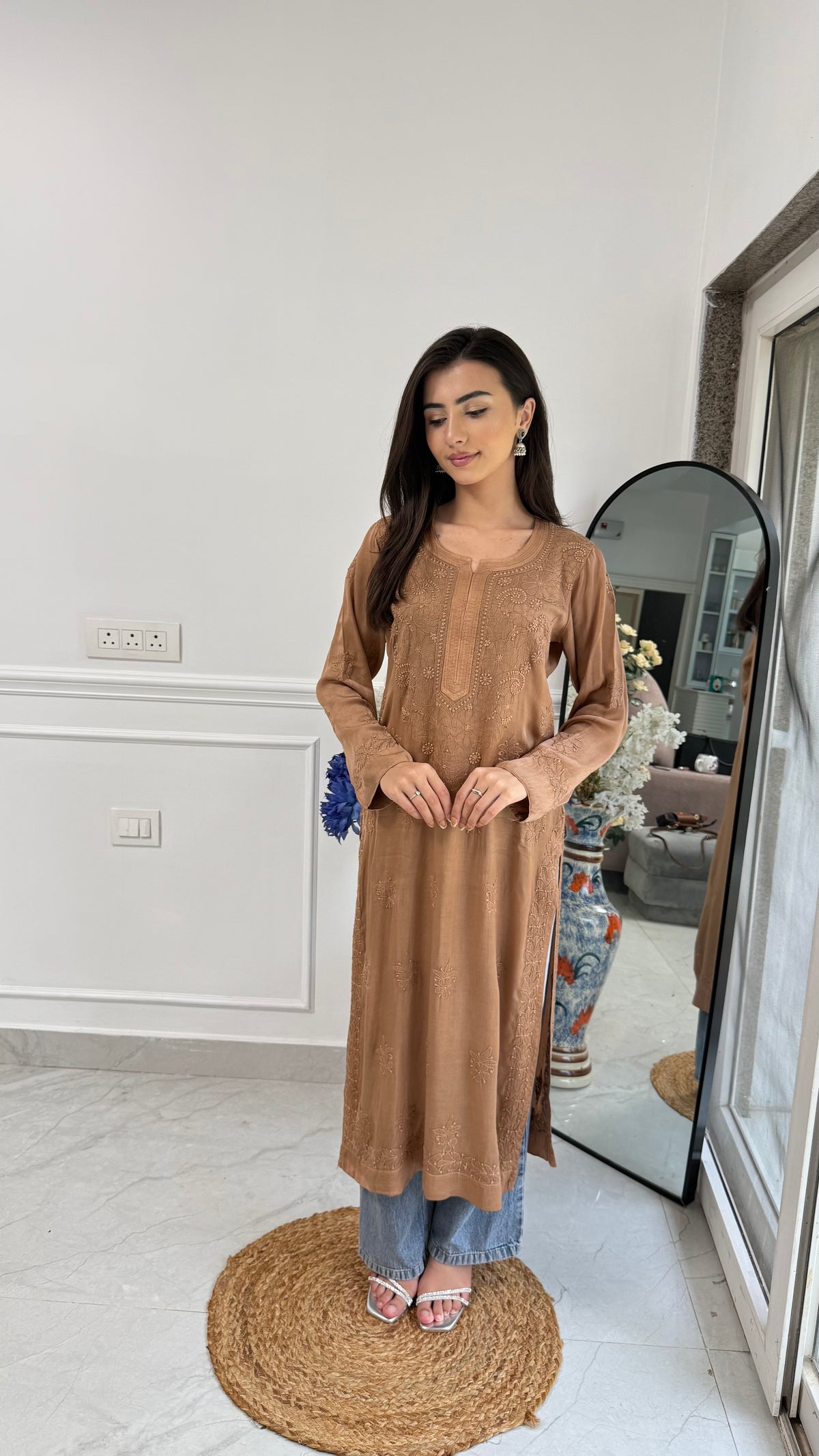 Noor Chikankari kurta