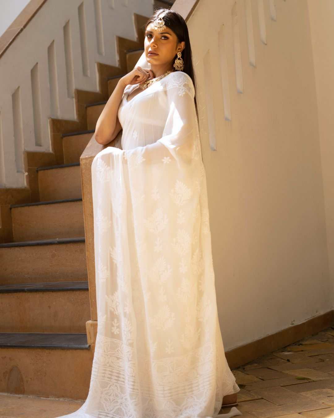 Inaya Pure Georgette White Chikankari Saree