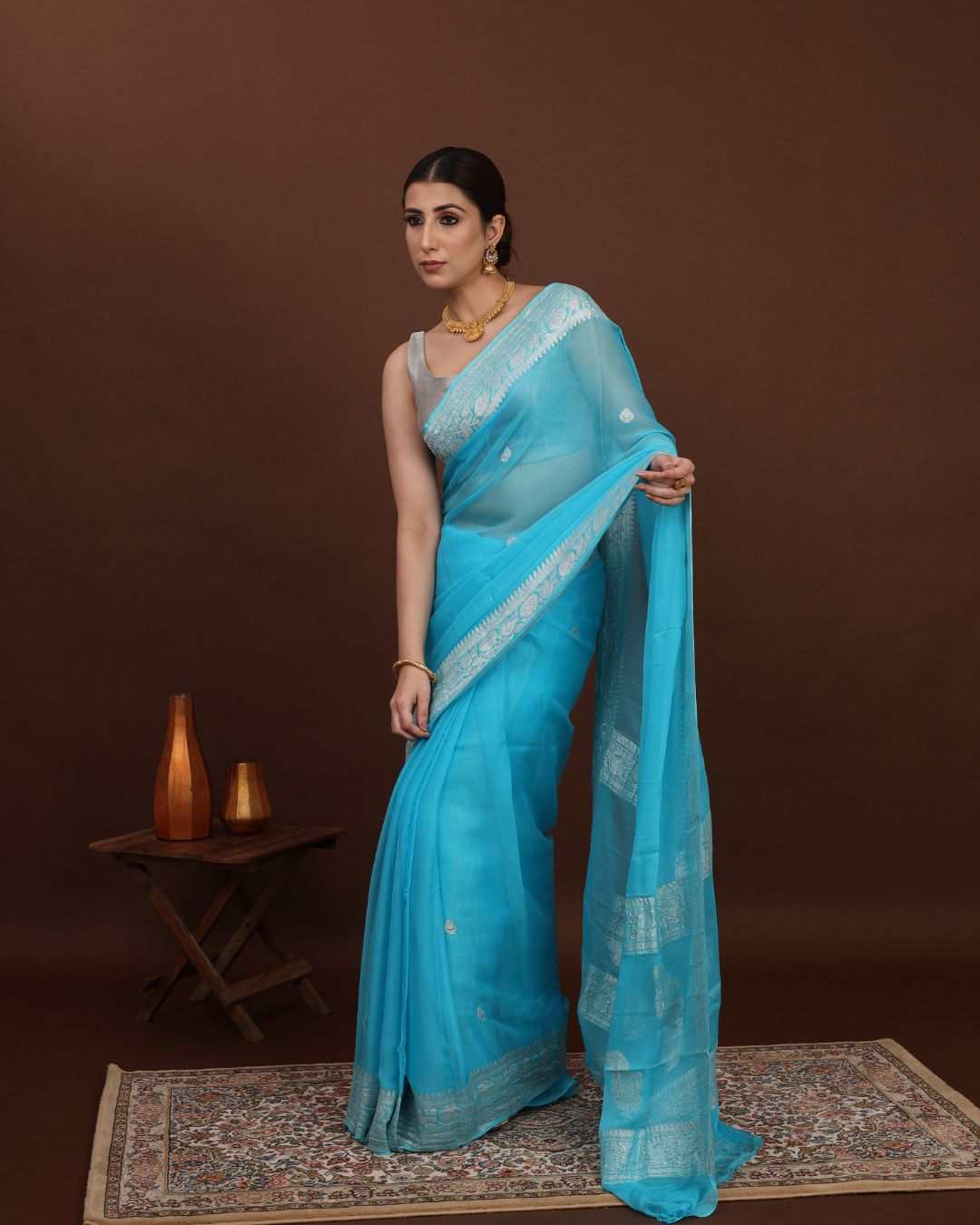 Handloom Banarasi Saree - Firozy Azure Bliss