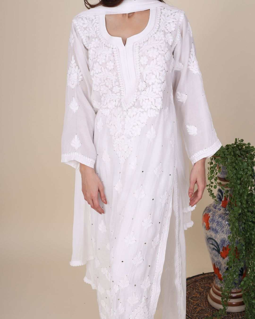 Gulaabo chikankari Star White Kurta Set