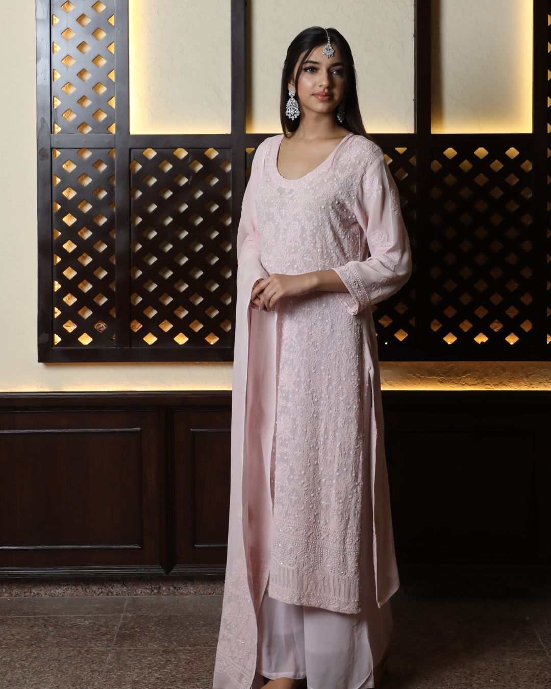 Chaand Chikankari Kurta Set 