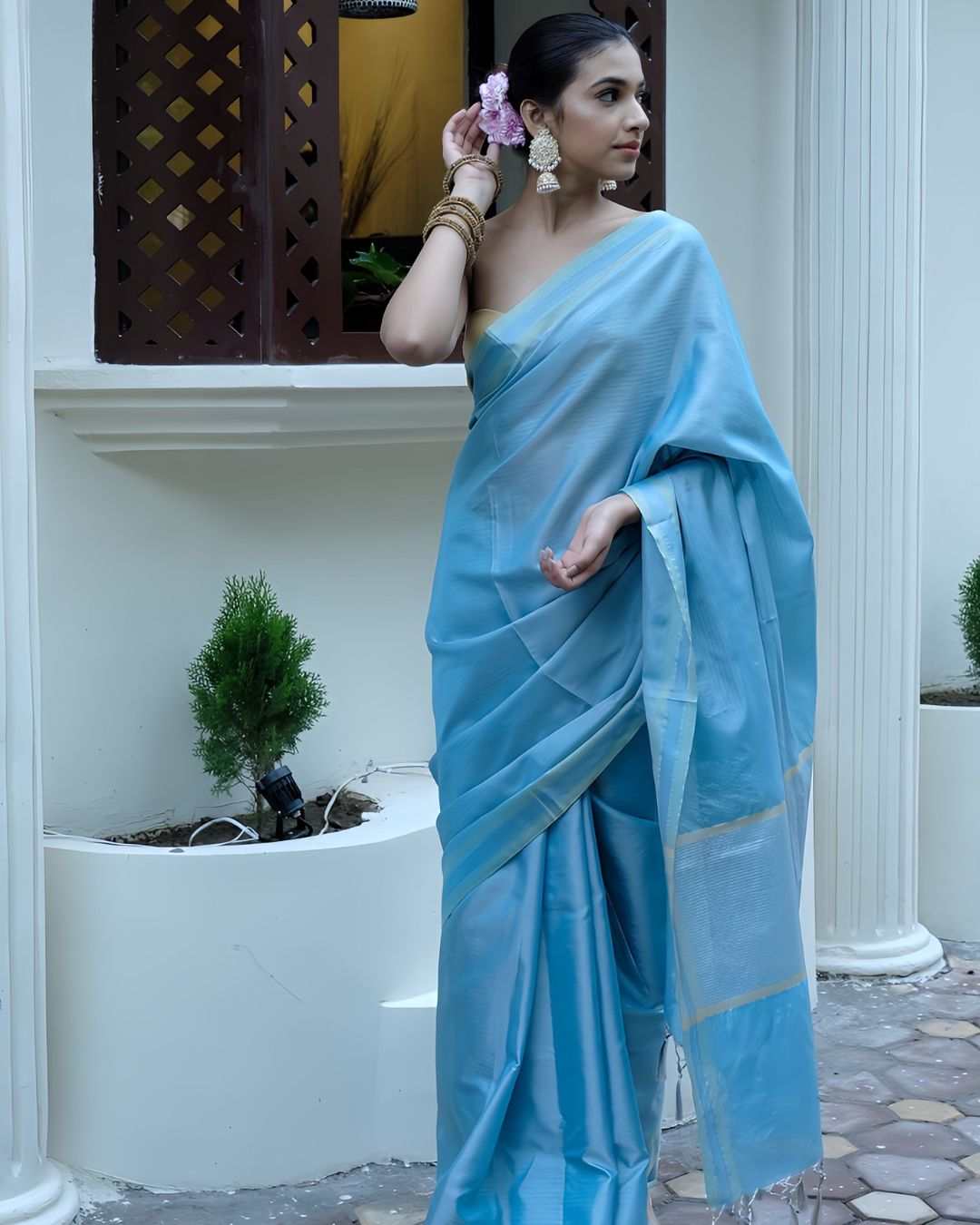 Riwaaz Handloom Blue Tissue Silk Saree